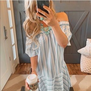Off the Shoulder Stripped Midi Dress